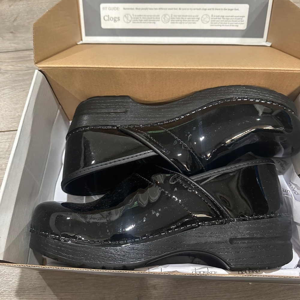 Dansko Professional Patent Clogs - Classic Black New IN BOx